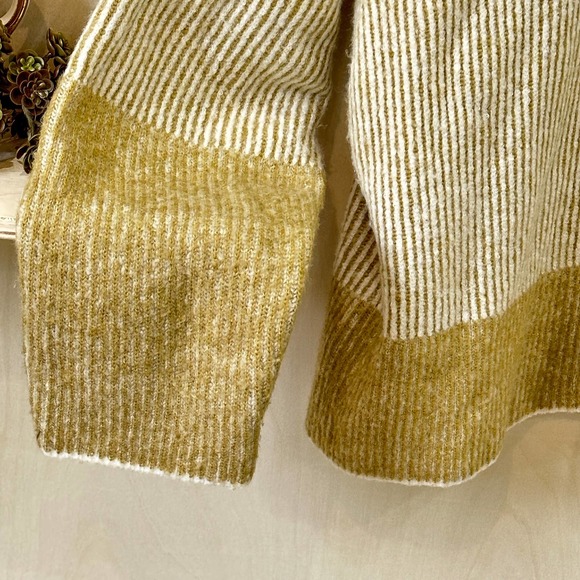 CALVIN KLEIN JEANS Contrast Cuff Sweater SZ L Olive Tan Cream Stripes - Picture 5 of 10